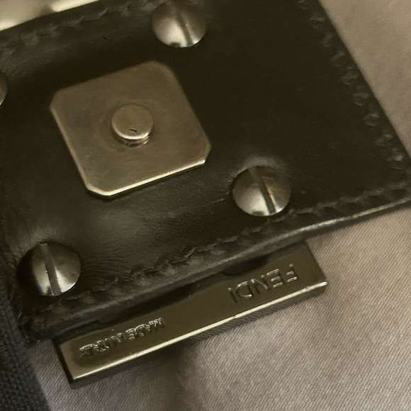 Good Condition Fendi Mamma Baugette - Picture 9 of 13